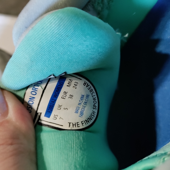 Women's Karhu Shoes - Picture 4 of 4